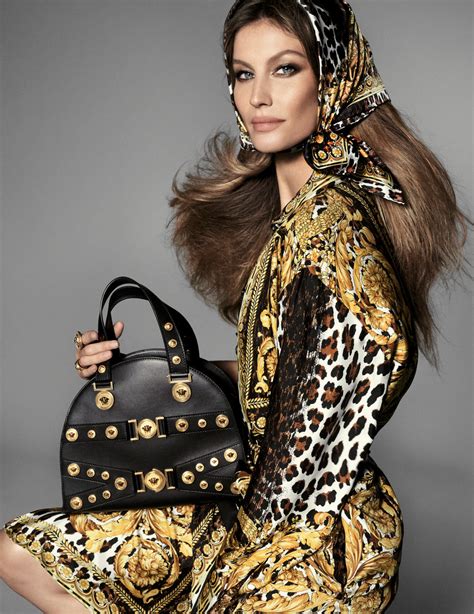 Versace Spring 2018 Campaign Images and Videos 